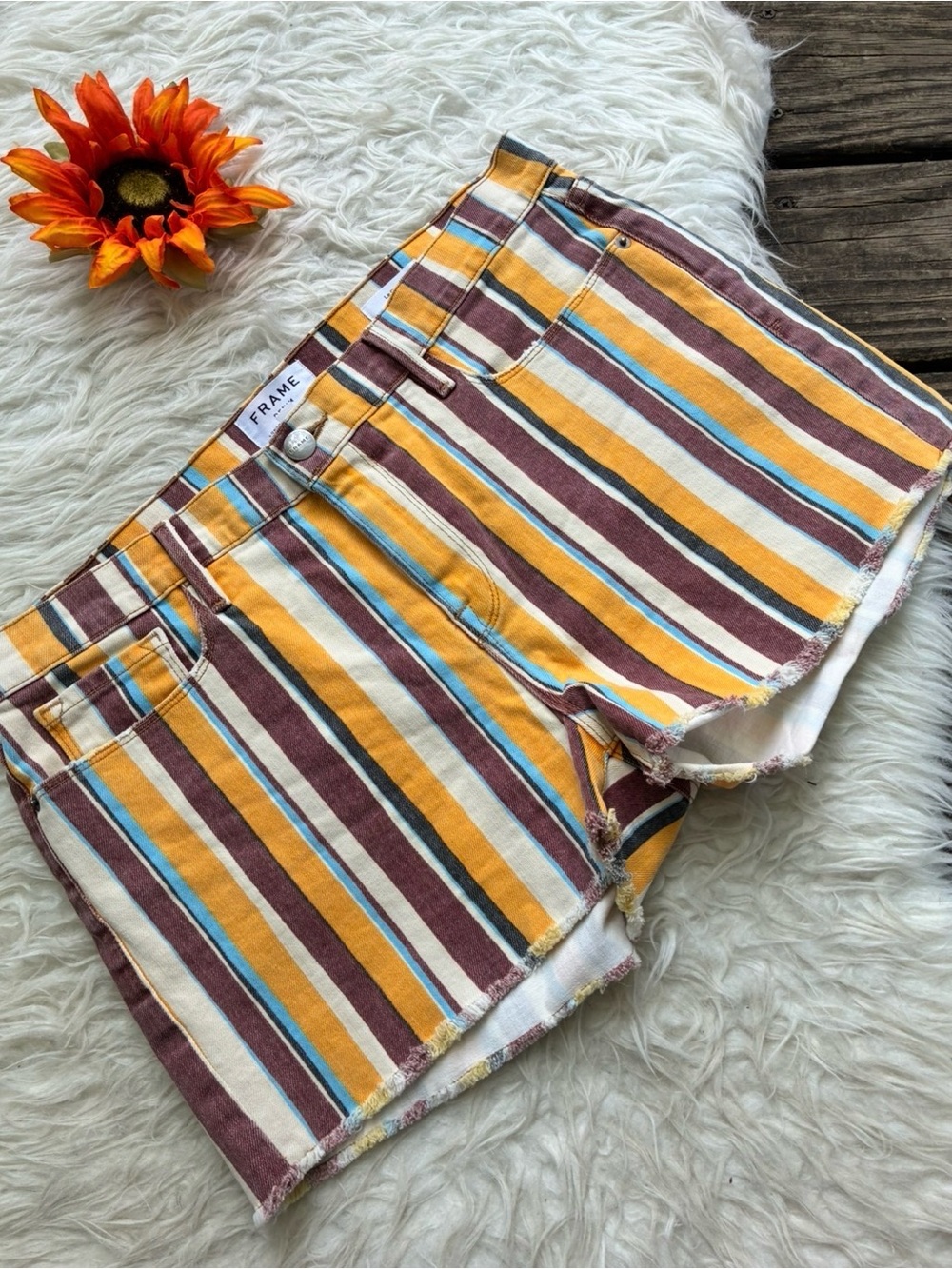 🌺Frame Denim Multicolor Striped High-Rise Jean cut off shorts 🌺 size 32 - Picture 2 of 8